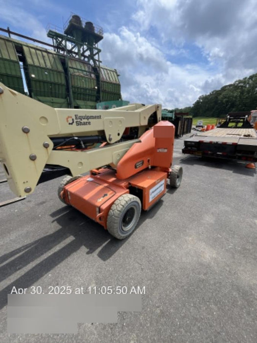 2019 JLG E400AJPN