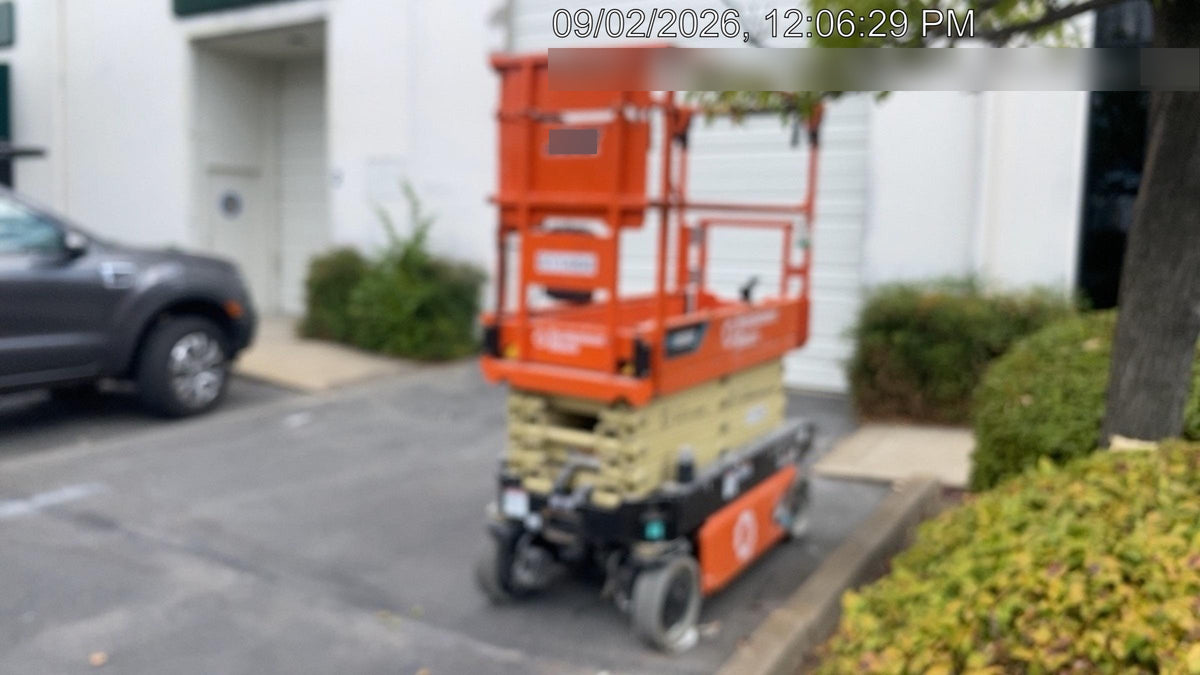 2024 JLG ES1932