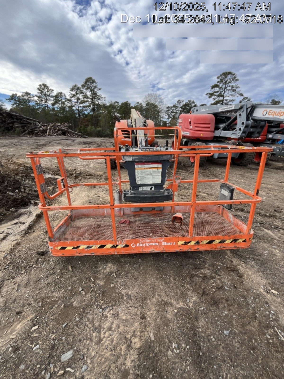 2022 JLG 600AJ