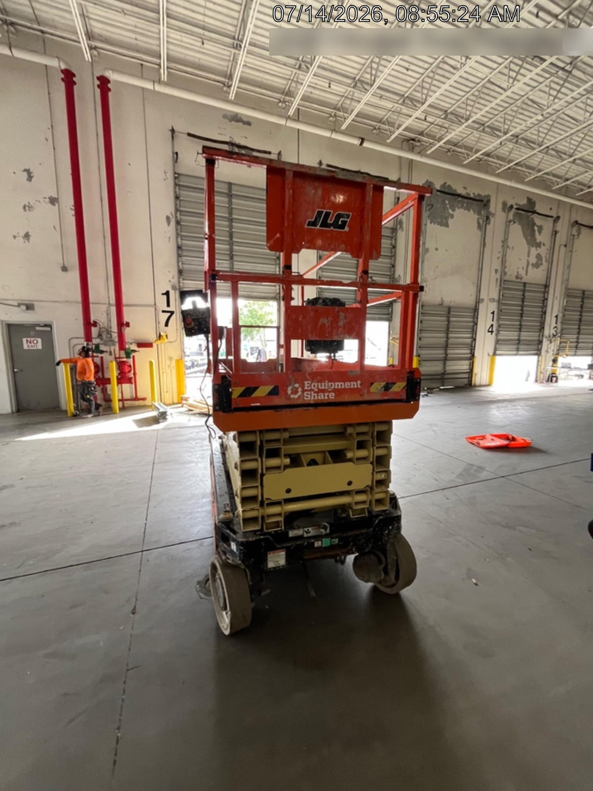 2022 JLG ES3246