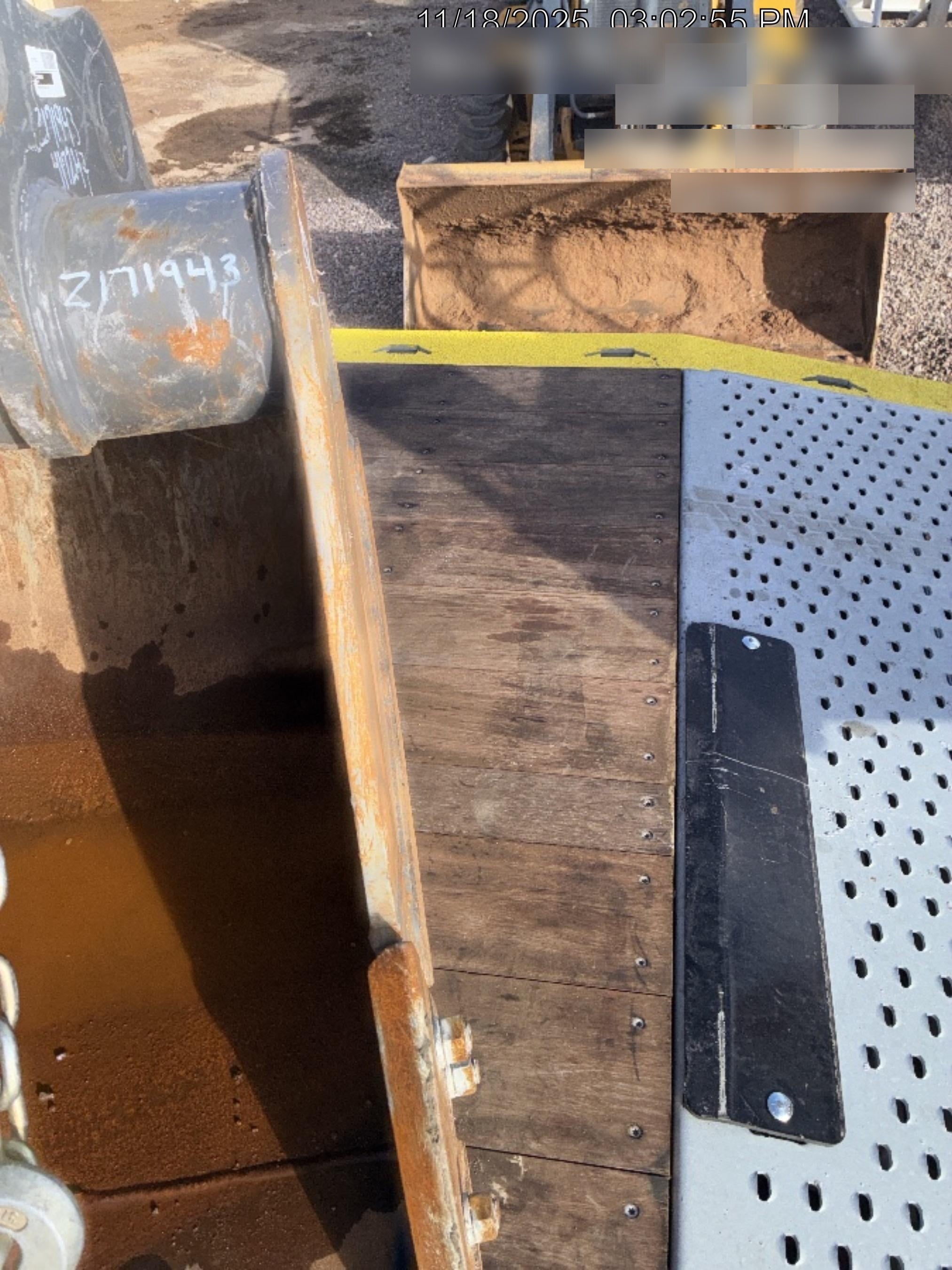 2021 WERK-BRAU 30" HD Bucket - Werk-Brau