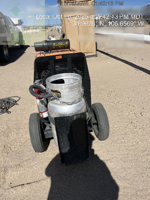 2021 Lincoln Electric Ranger 305 LPG LPG One-Pak (includes undercarriage, tank holder & tank strap) ORANGE