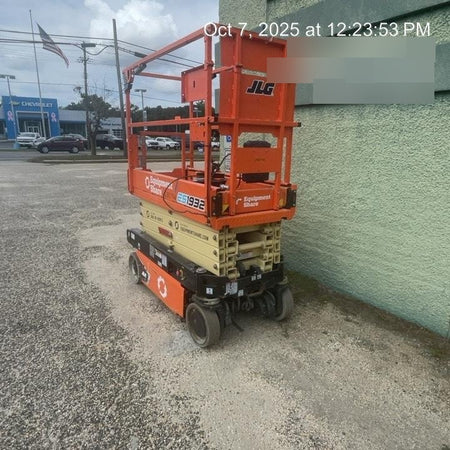 2022 JLG ES1932