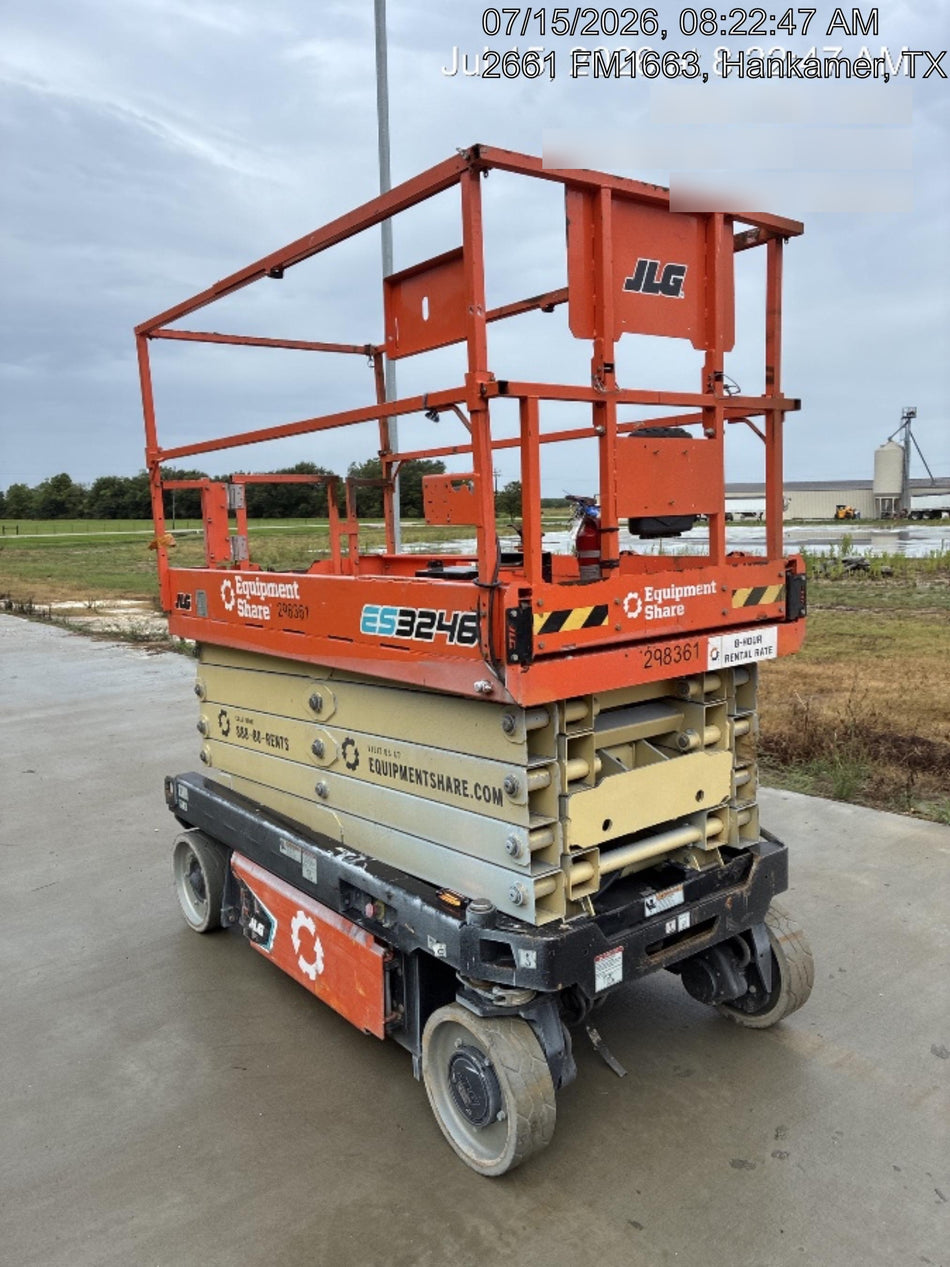 2023 JLG ES3246