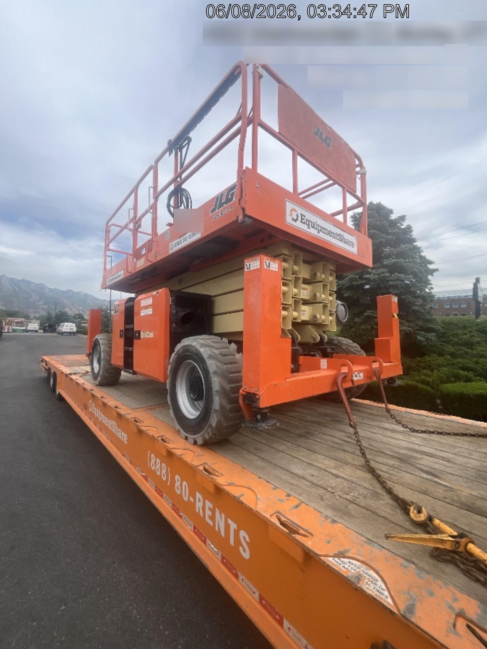 2020 JLG 430LRT