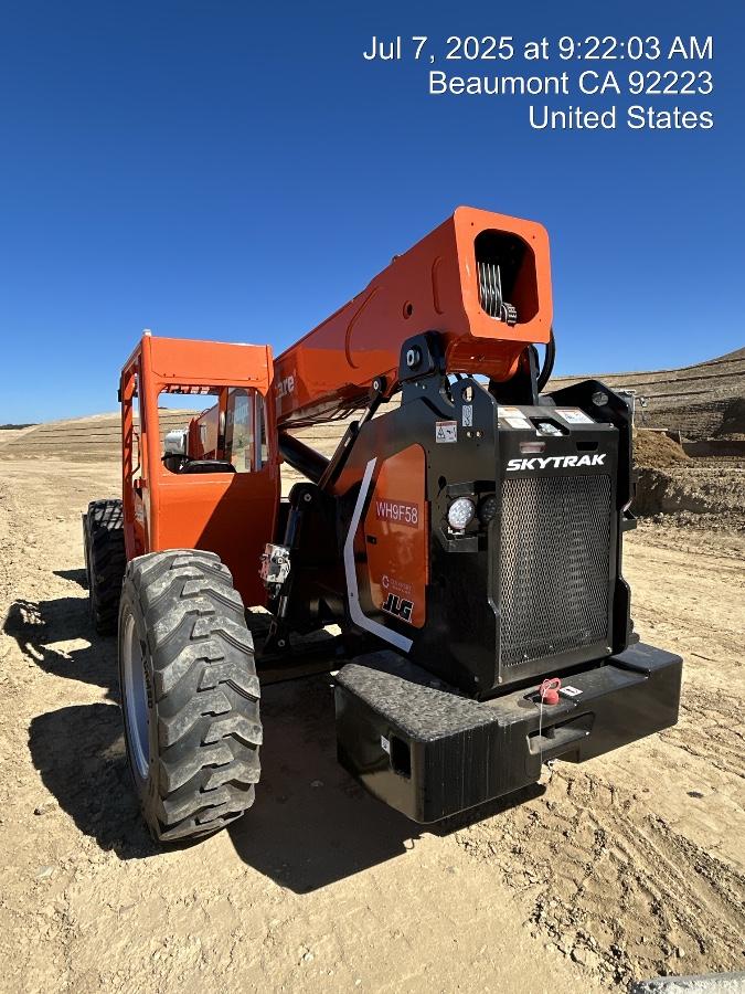 2025 SKYTRAK 8042