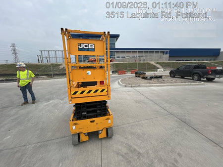2021 JLG ES1932