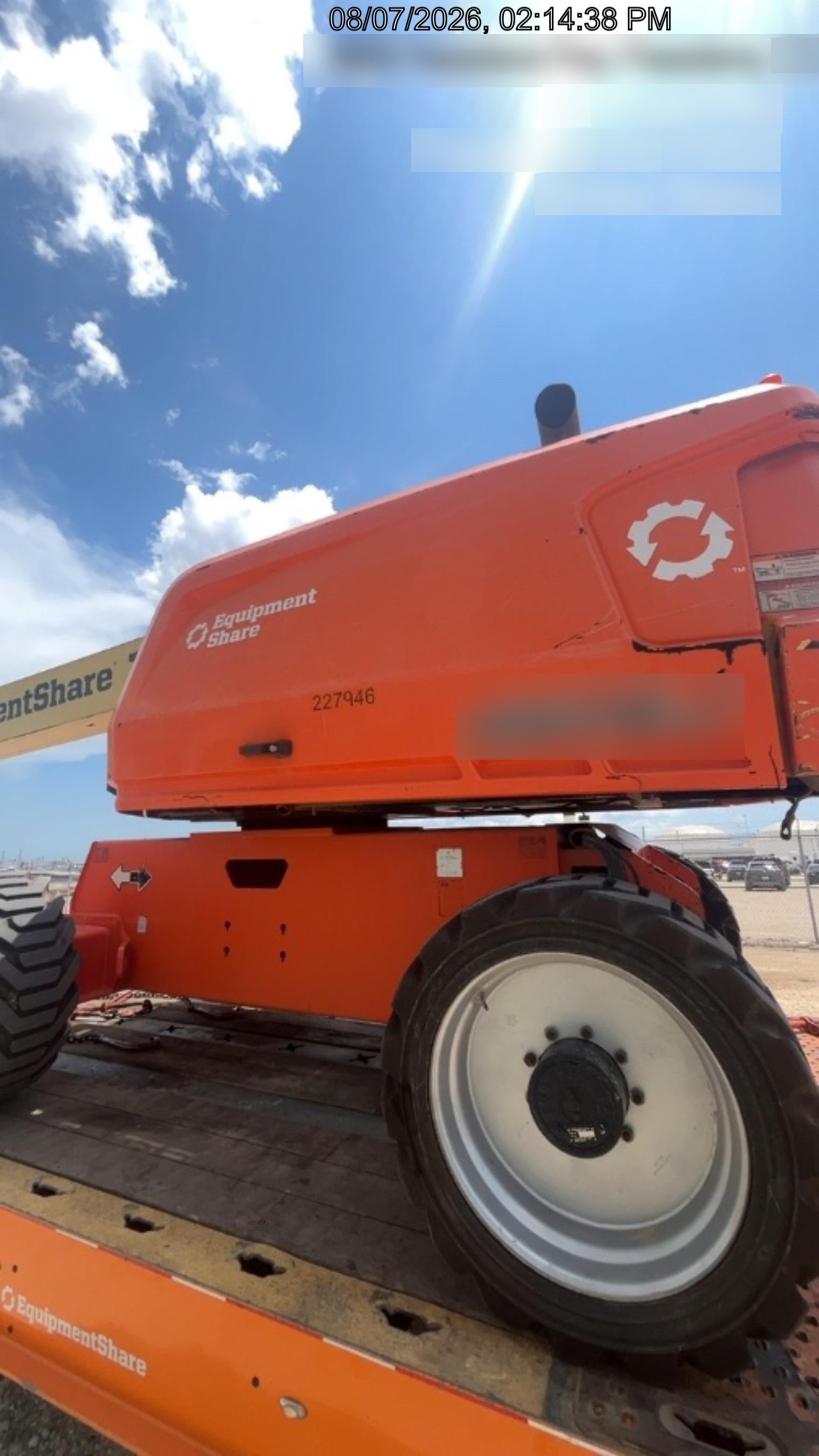 2022 JLG 660SJ