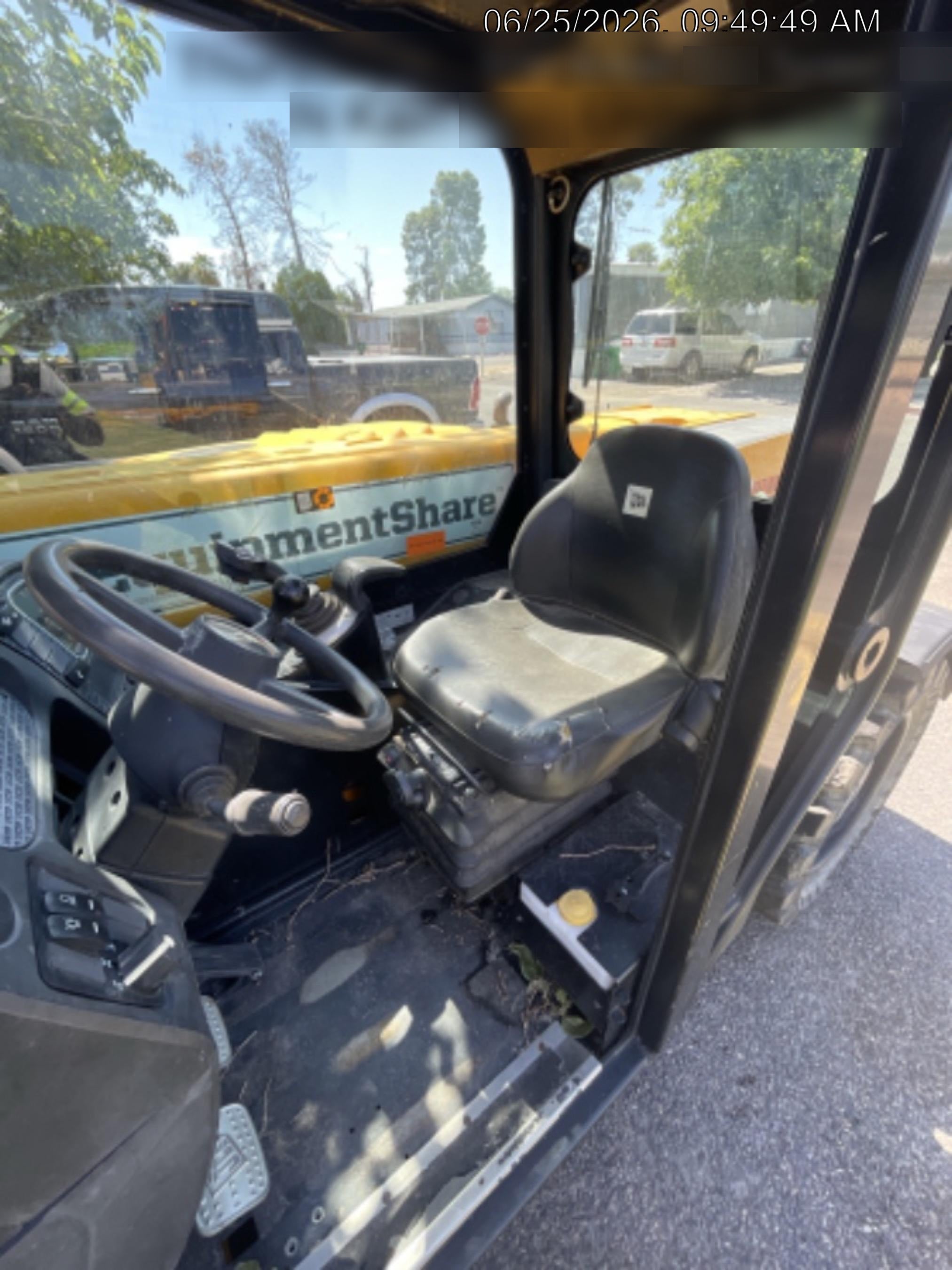 2022 JCB 505-20TC 74Hp Dsl, Canopy, Sld Tires, LED WL, Bcn