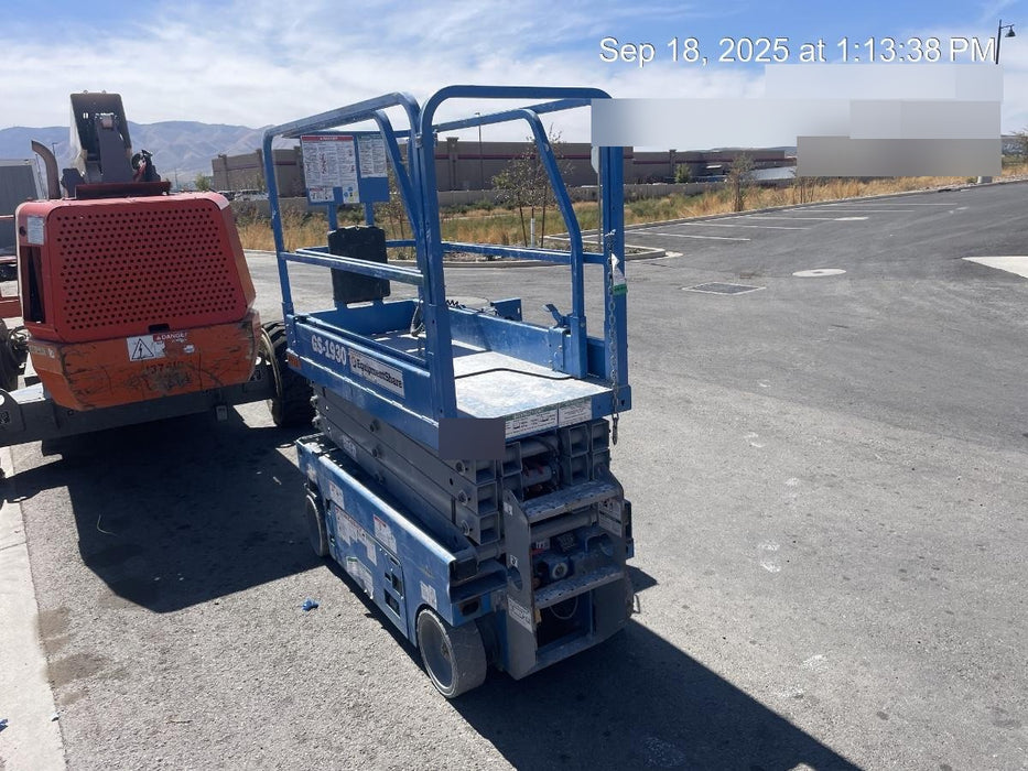 2019 Genie GS-1930 Fixed rails with chain Entry