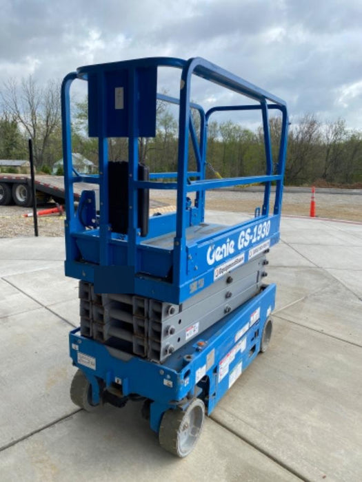 2018 Genie GS-1930 Genie GS-1930 w/Fixed Rail, Chain Entry