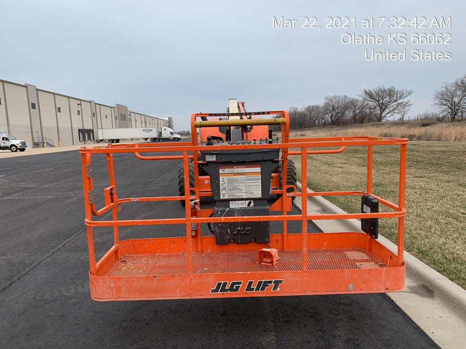 2019 JLG 600AJ