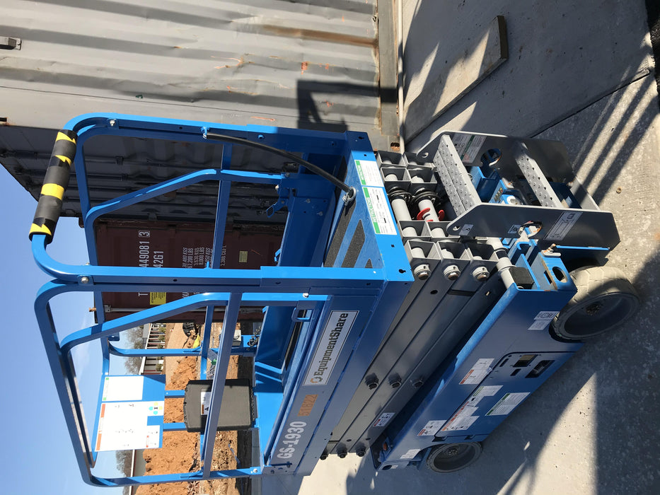 2019 Genie GS-1930 Fixed Rails with Chain Entry