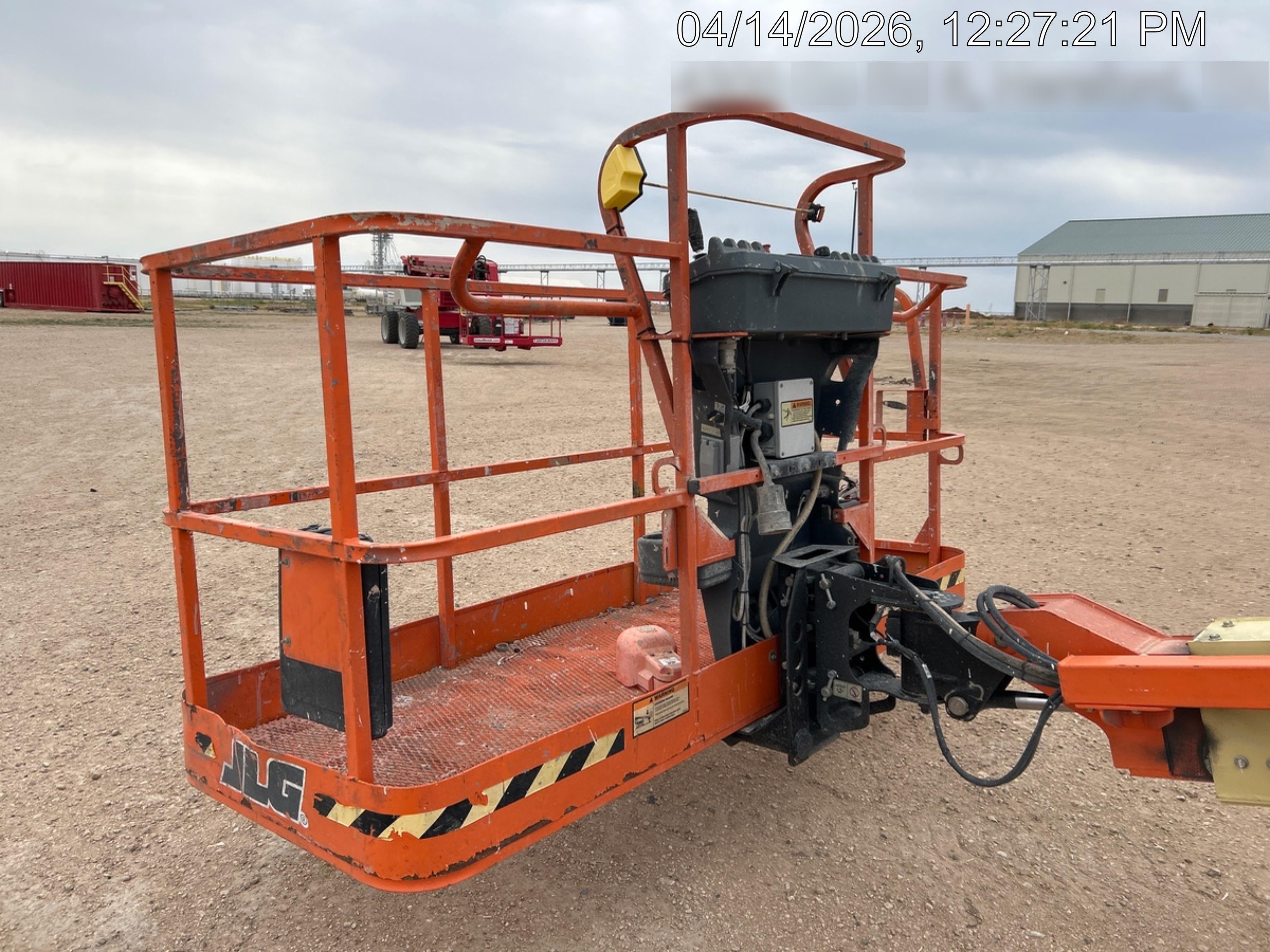 2021 JLG 400S