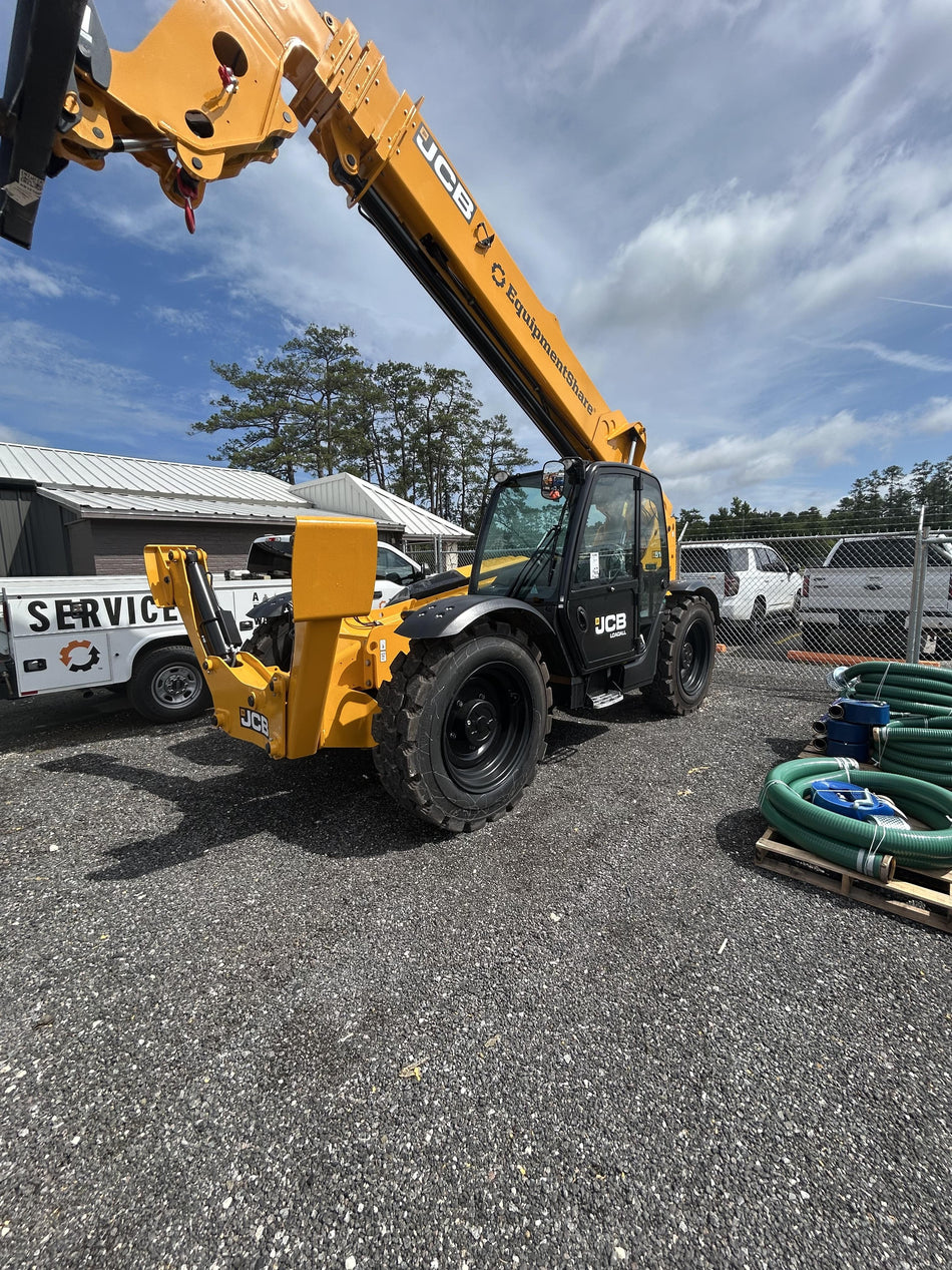 2025 JCB 510-56