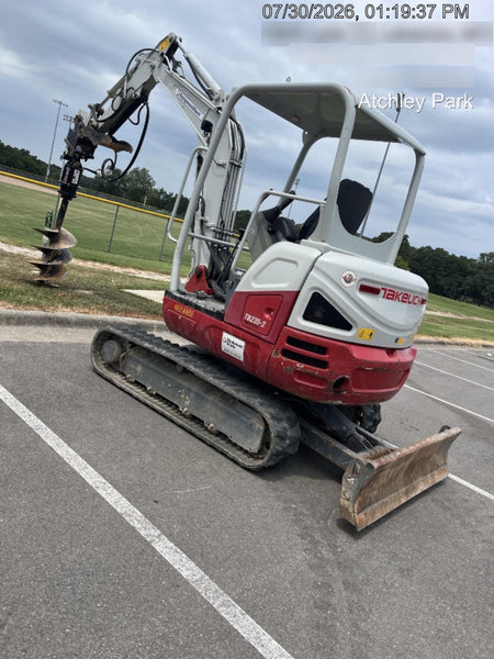 2022 TAKEUCHI TB235-2R