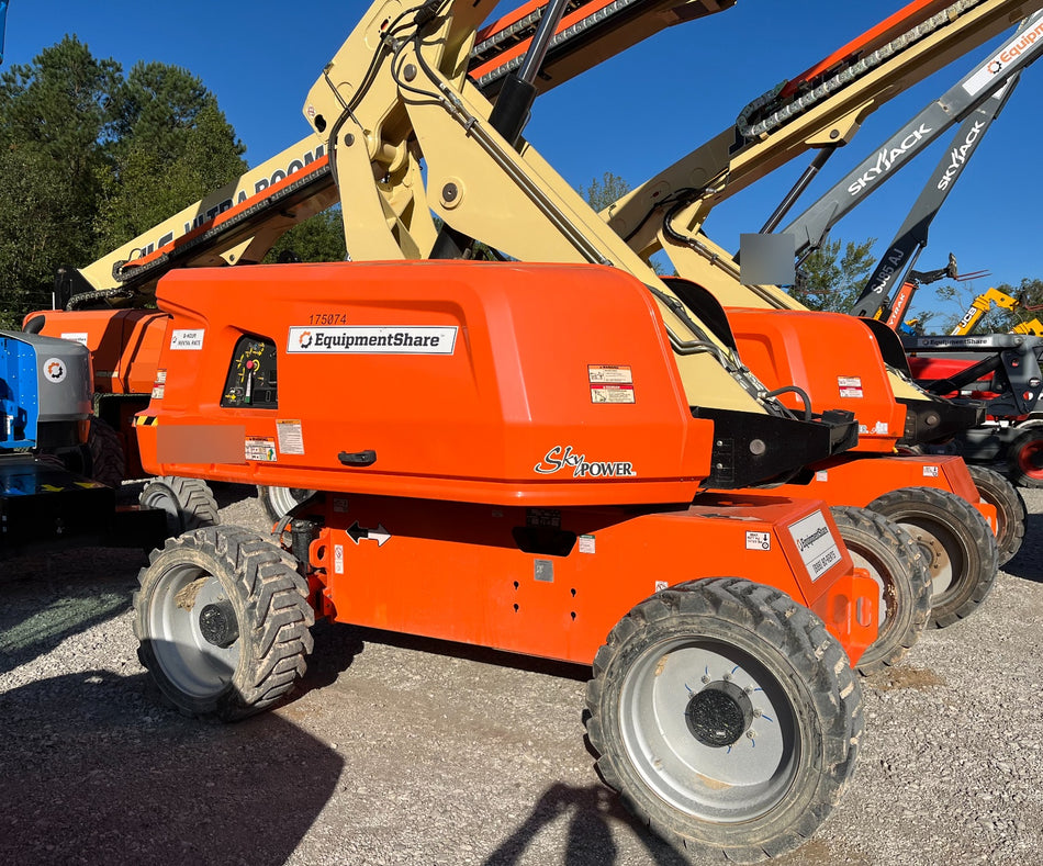 2021 JLG 660SJ