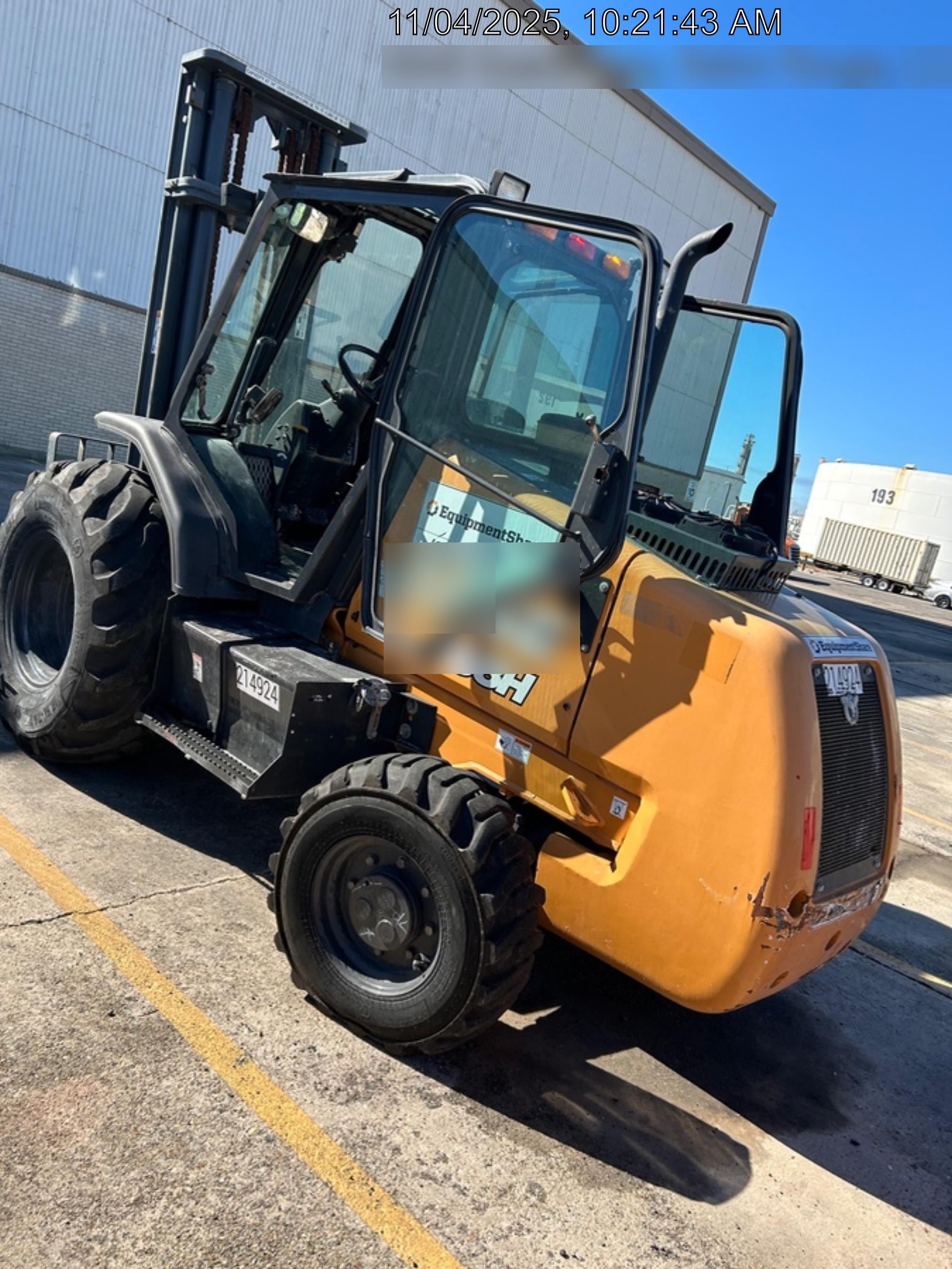 2022 CASE 588H