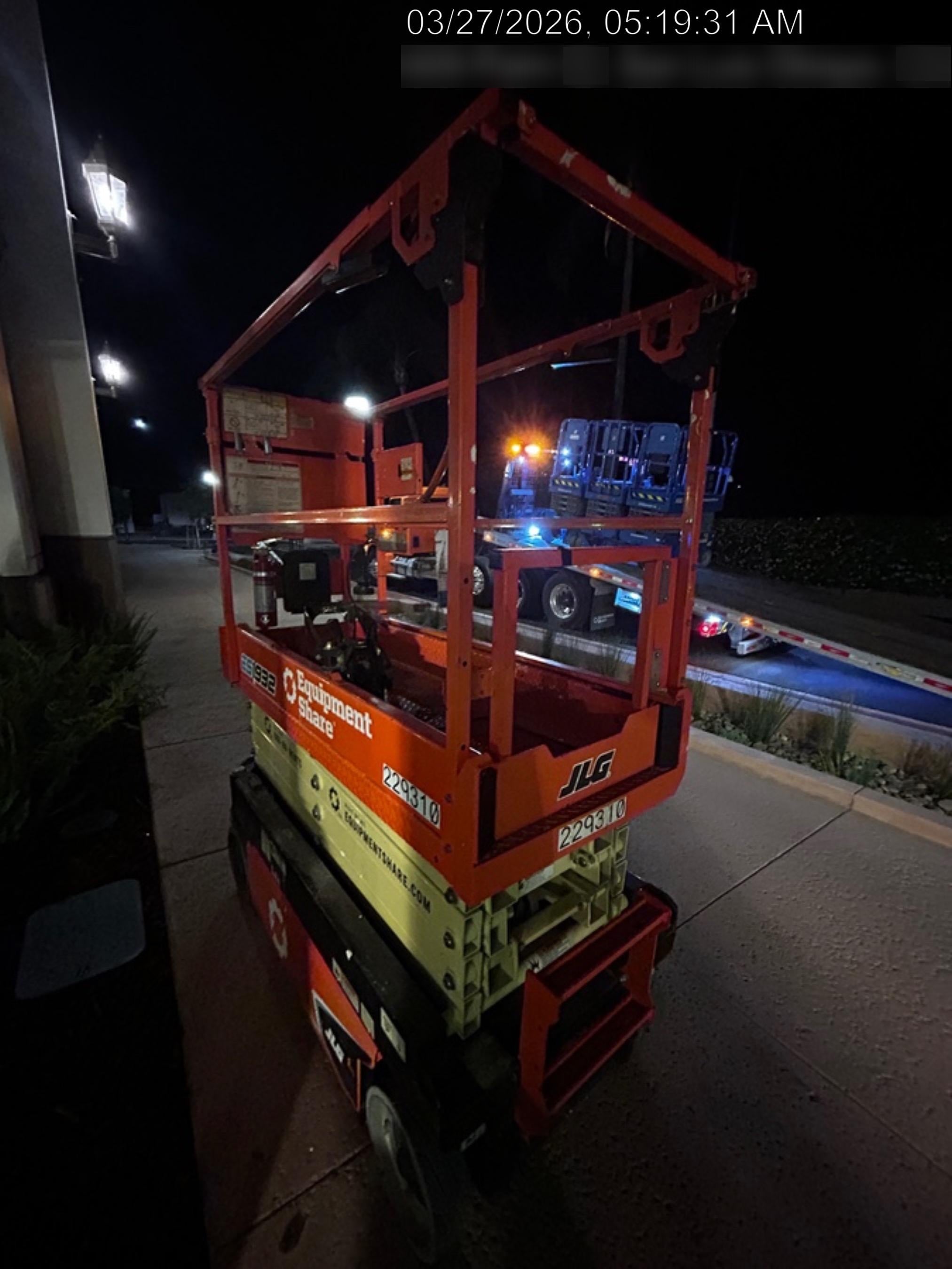 2022 JLG ES1932
