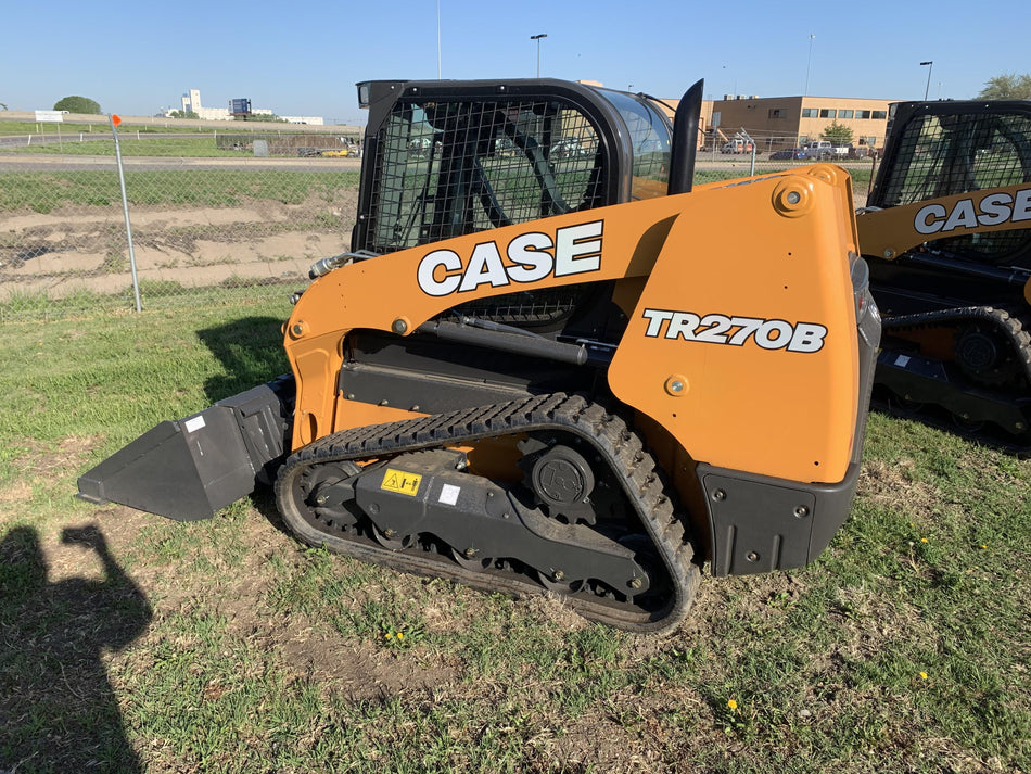 2021 CASE TR270B