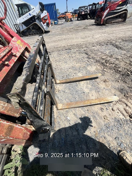 2022 ARROW MATERIAL HANDLING 48" Pallet Forks - Arrow