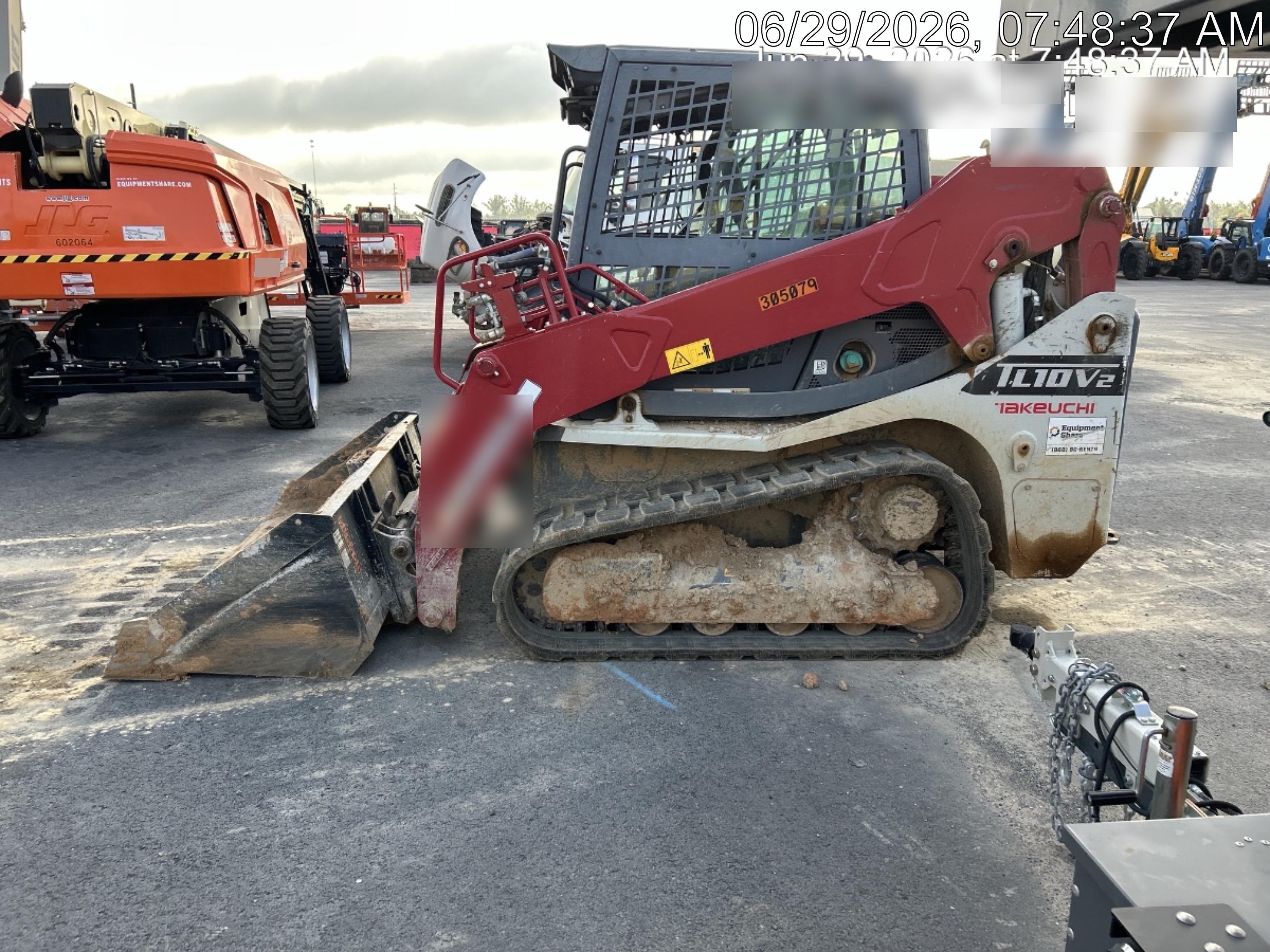 2023 TAKEUCHI TL10V2-CR