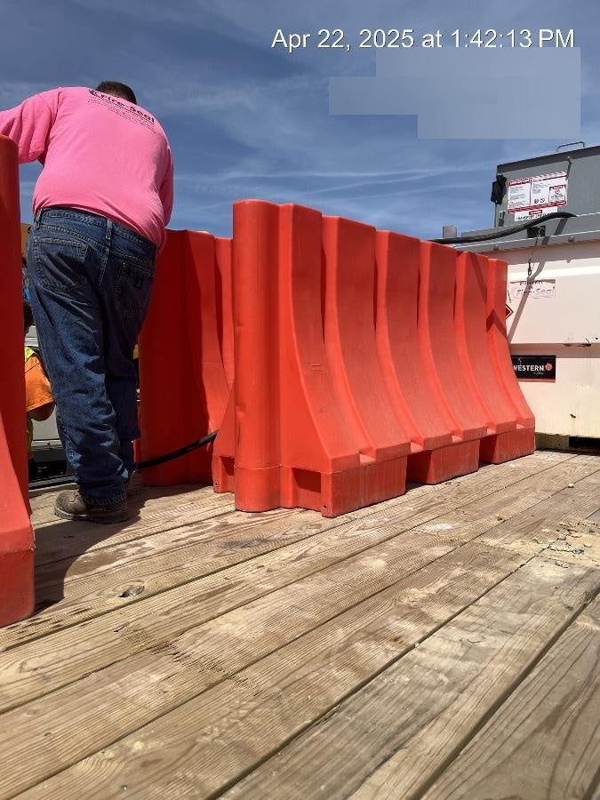 2023 HOUSTON BARRICADE WFB42