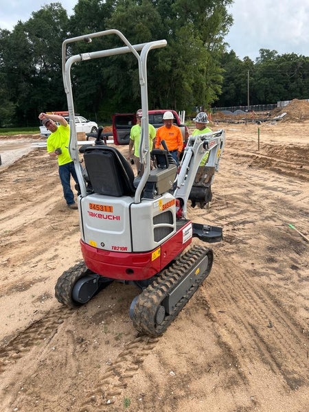 2023 TAKEUCHI TB210R
