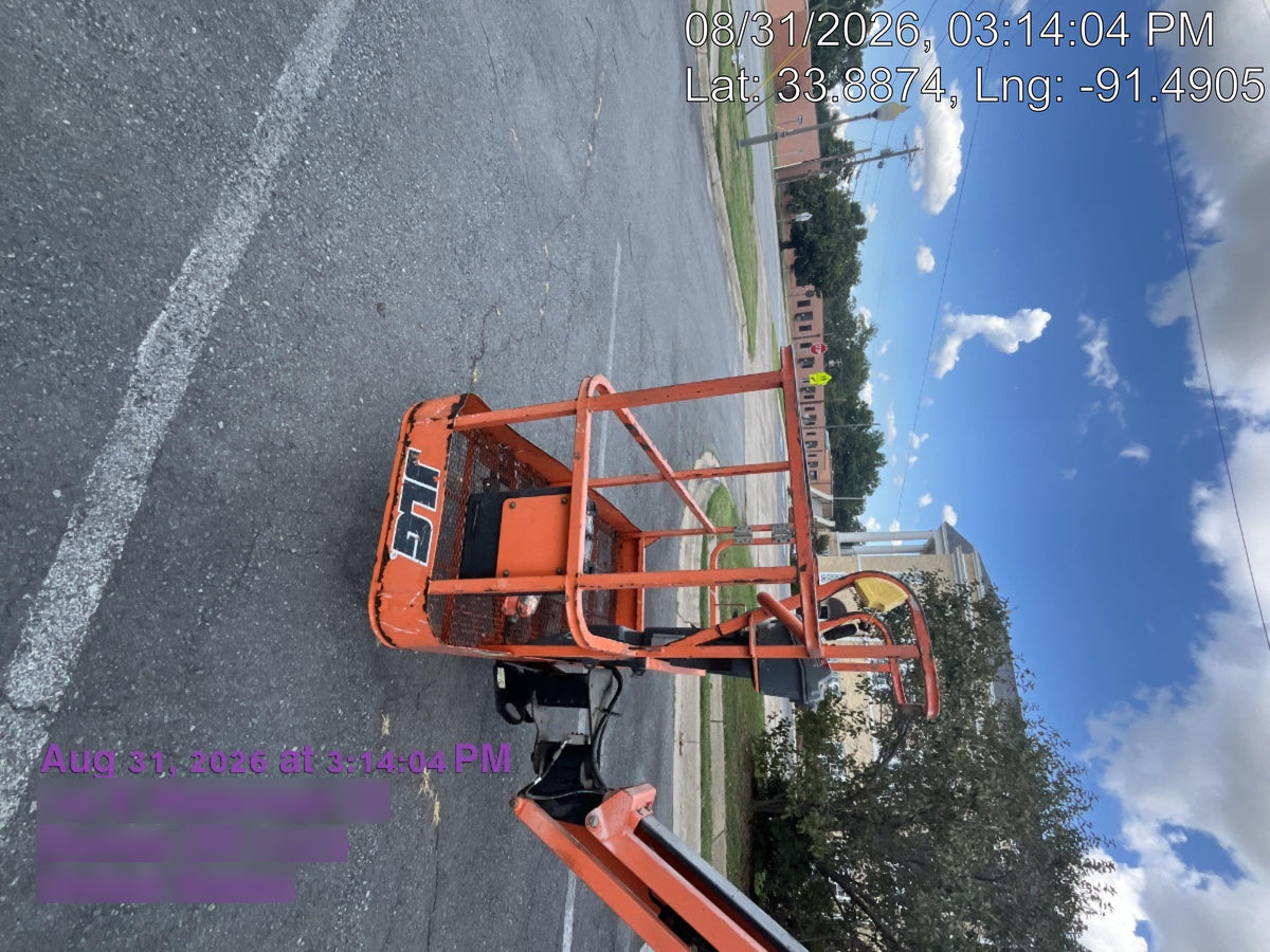 2019 JLG 450AJ
