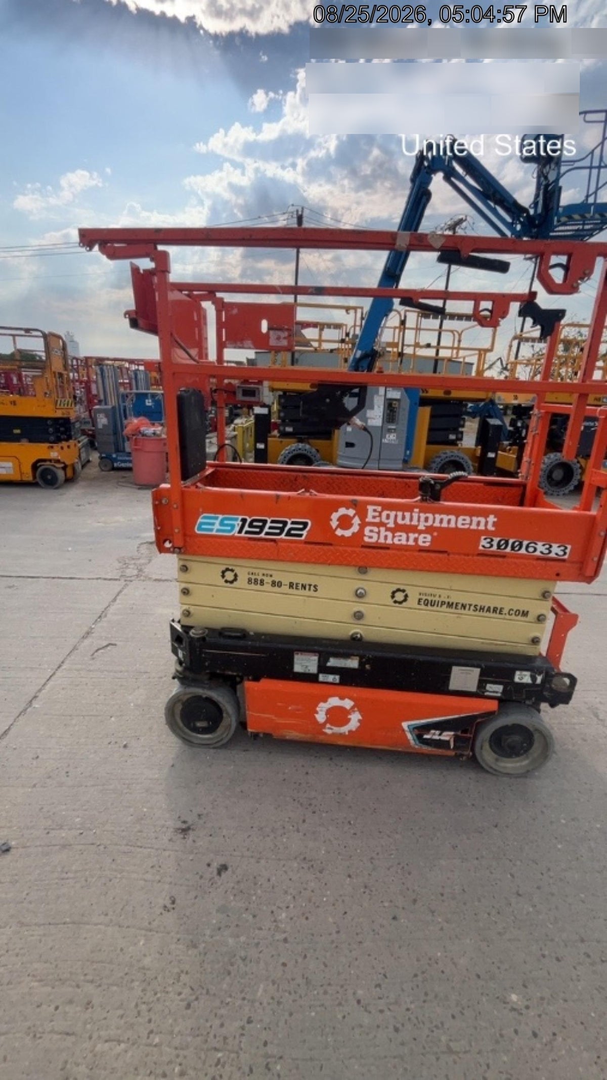 2023 JLG ES1932
