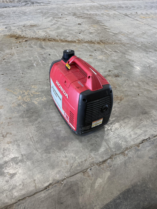 2019 HONDA EU2200i