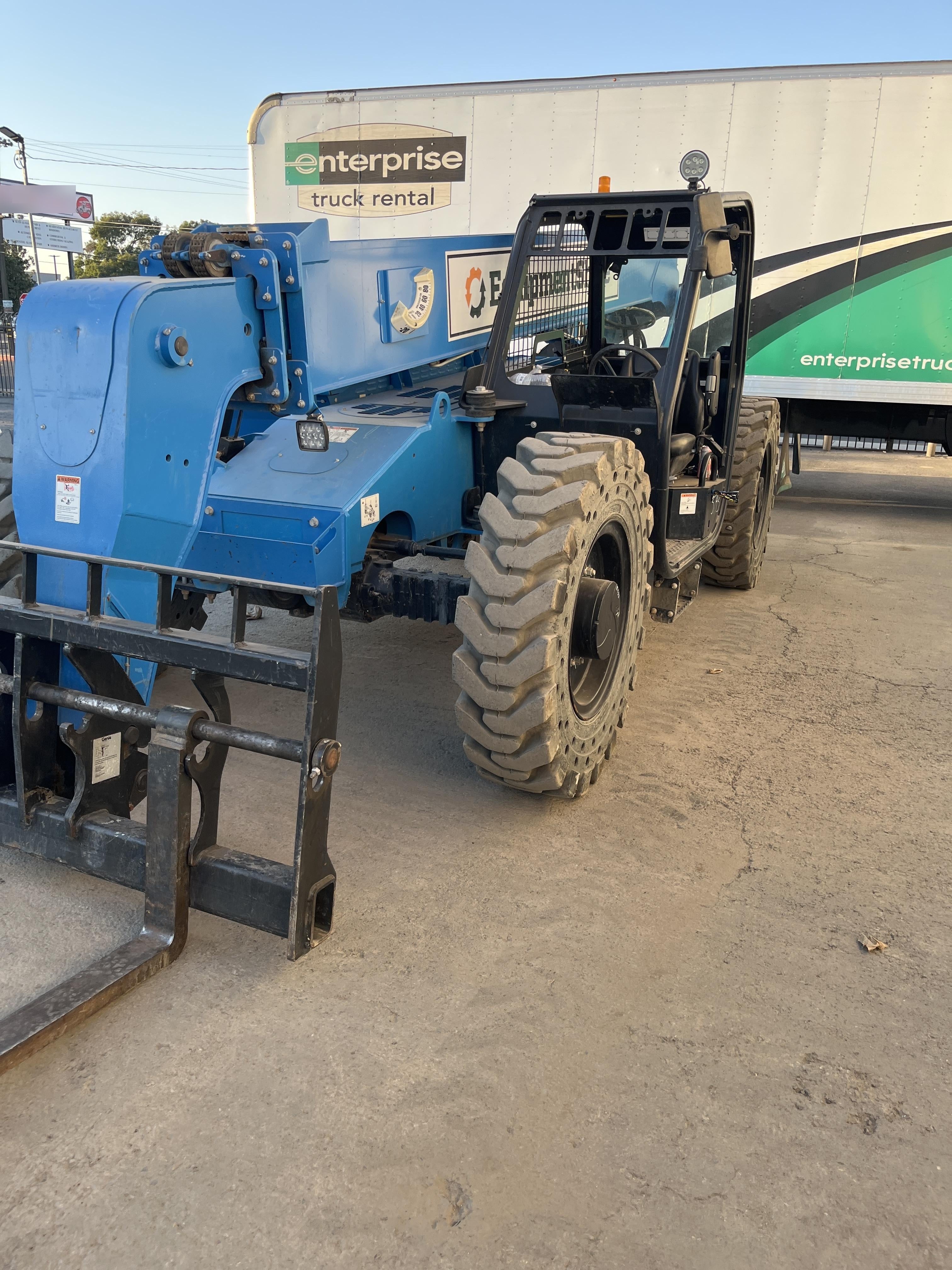 2021 GENIE GTH-844