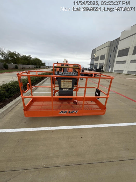 2019 JLG 600AJ