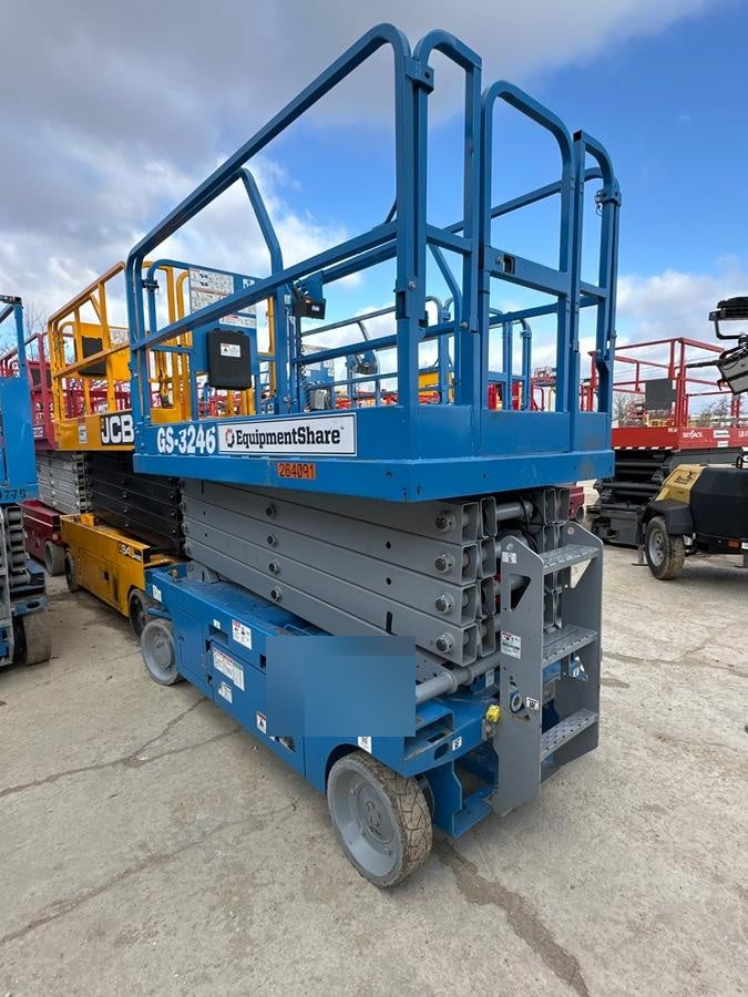 2022 GENIE GS-3246