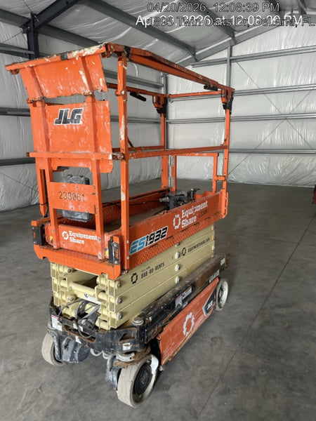 2022 JLG ES1932