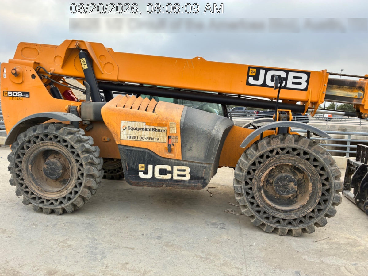 2020 JCB 509-42 Cab/Heat/Air, Solid Tires, Work Lights, Beacon, Aux Hydraulics, Back up Alarm, Lifting Eye, ES Decals