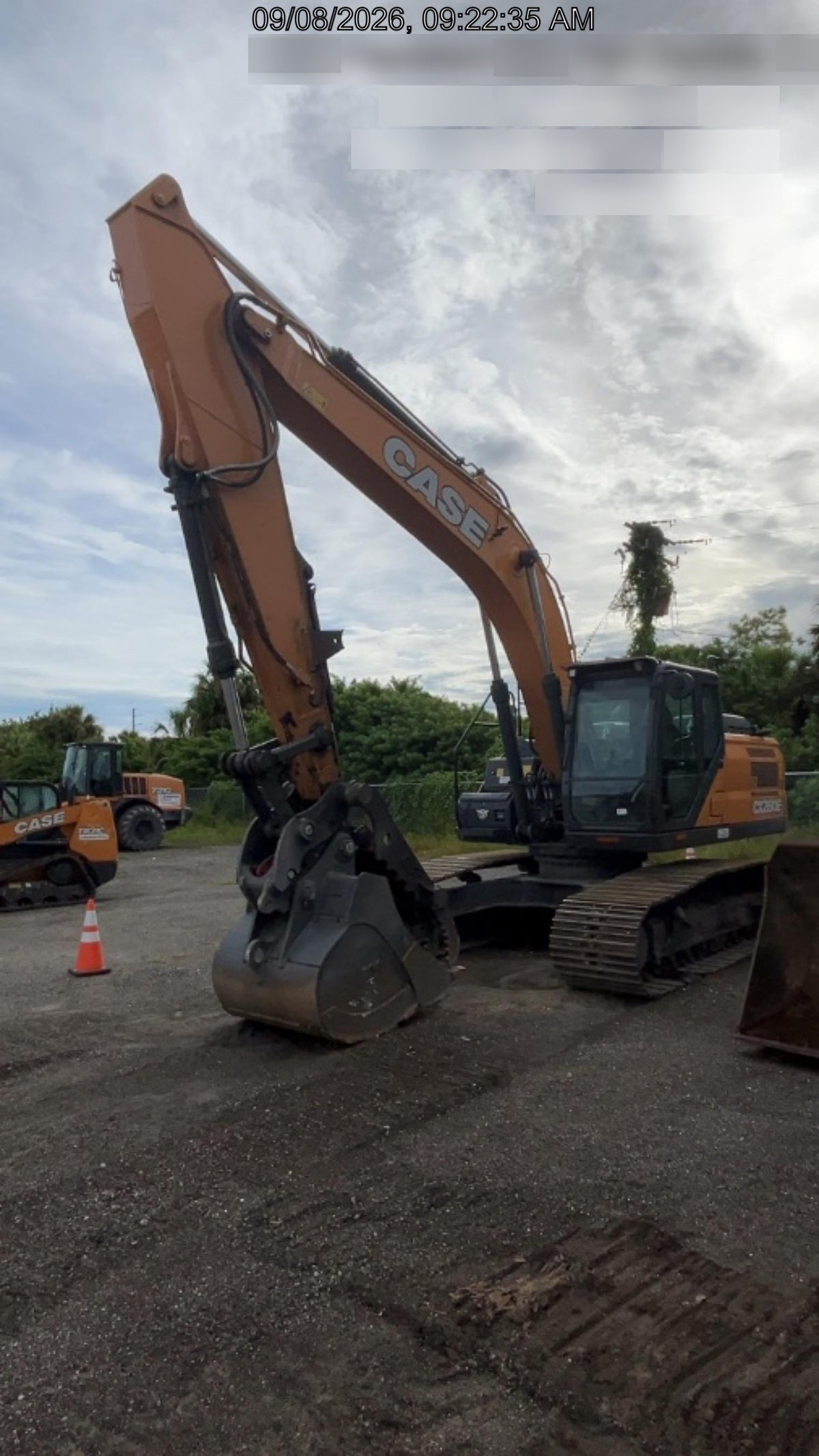 2025 CASE CX260E