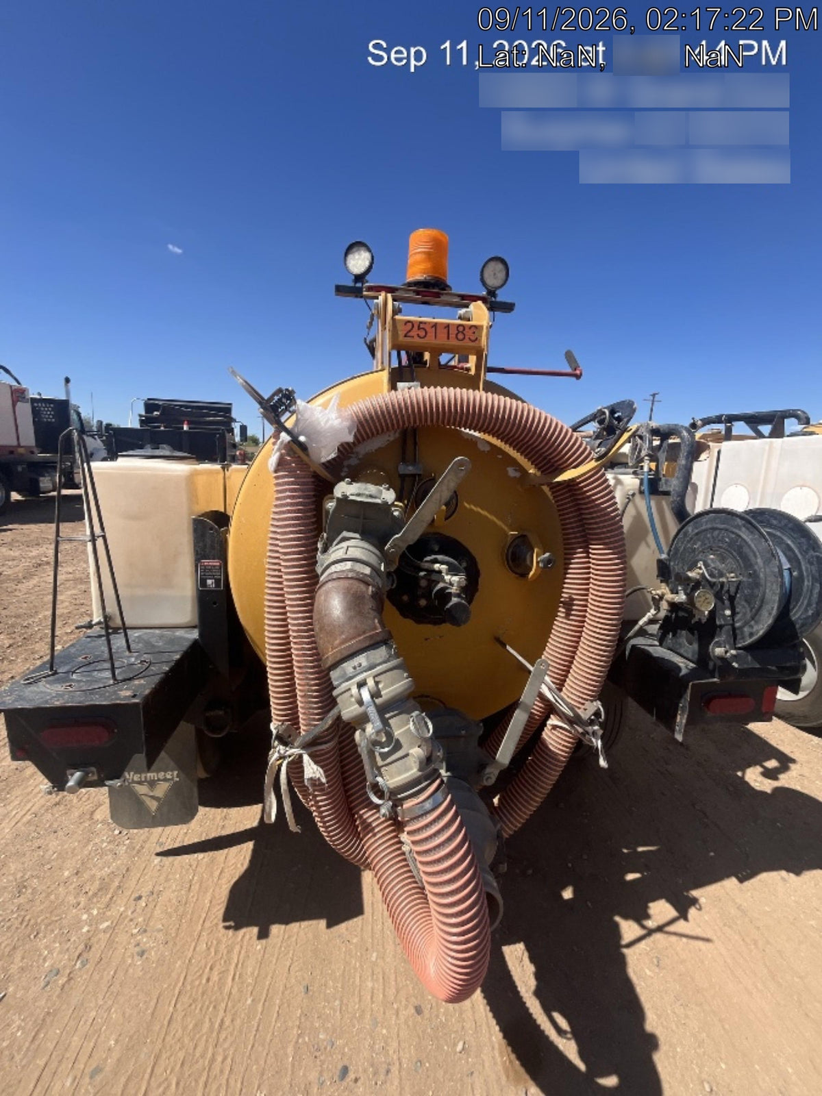 2022 Vac-Tron LP573XDT T4 Koehler Diesel Engine, 500 Gallon Debris Tank, x2 100 Gallon Water Tanks