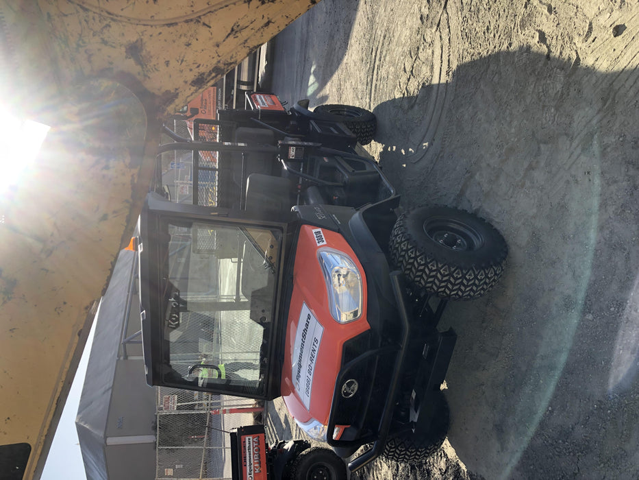 2019 Kubota RTV-X1140W-H 4wd Utility Cart, LED Strobe, Windshield Tempered Glass, Plastic Canopy, Wire Harness Kit, Backup Alarm