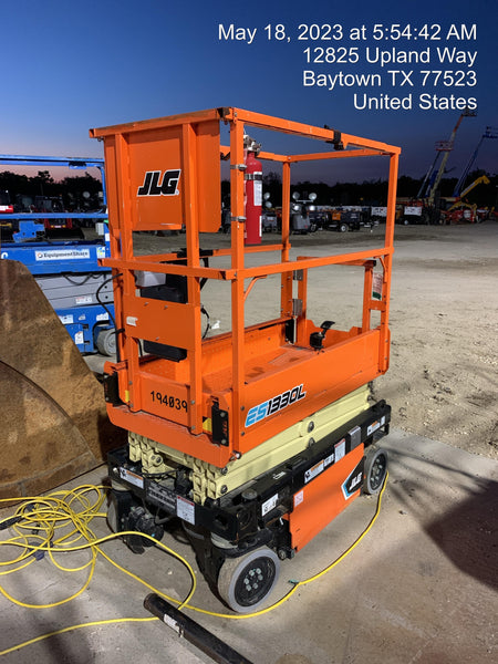 2021 JLG ES1330L