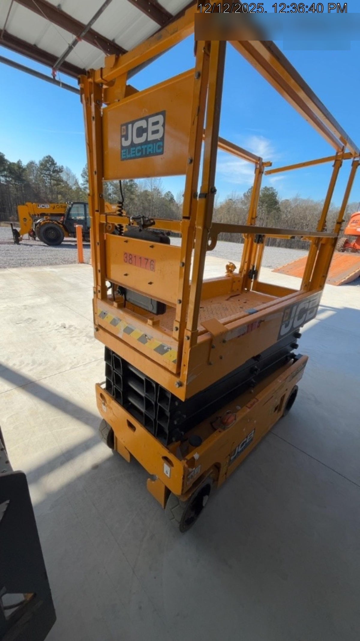 2024 JCB S1932E