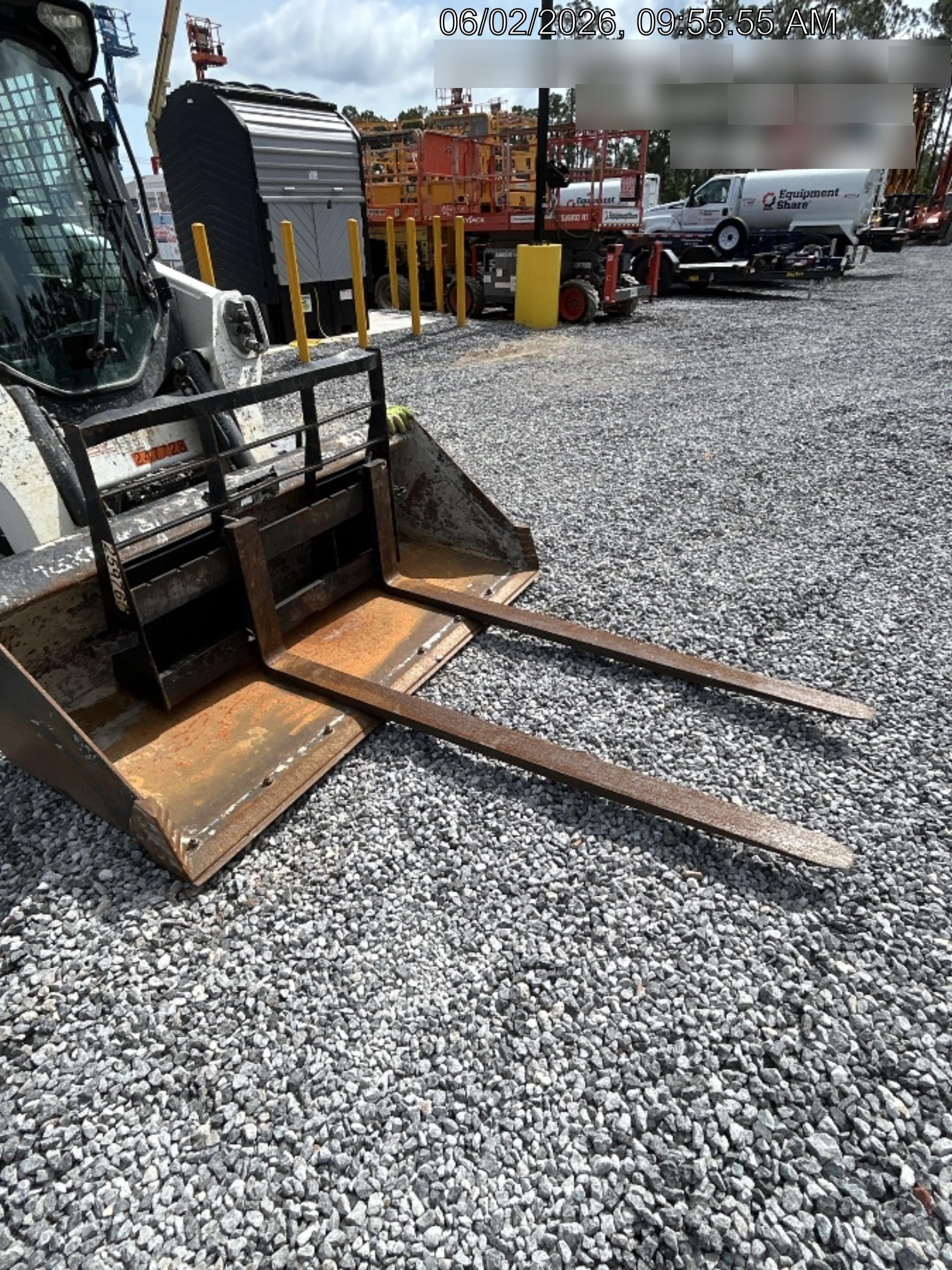2022 ARROW MATERIAL HANDLING 72" Pallet Forks - Arrow
