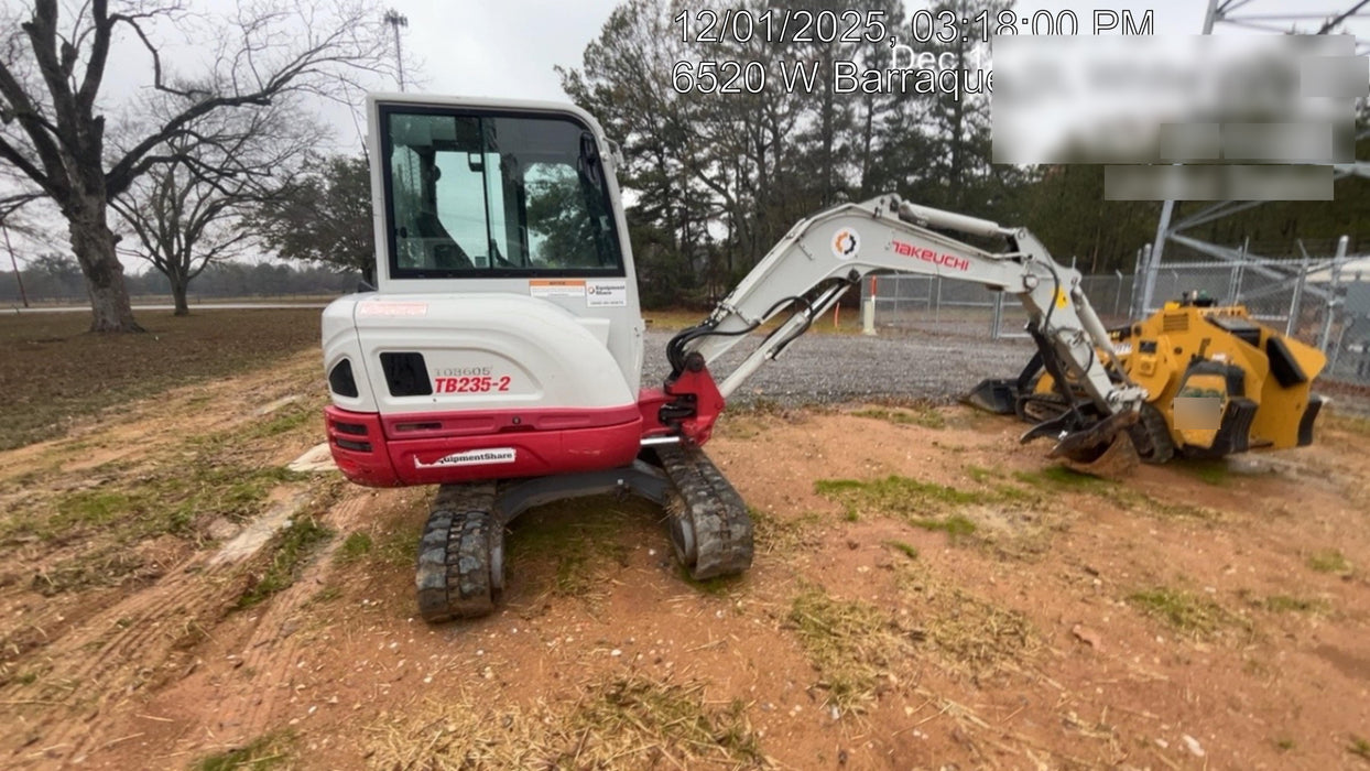 2020 TAKEUCHI TB-235-2CR