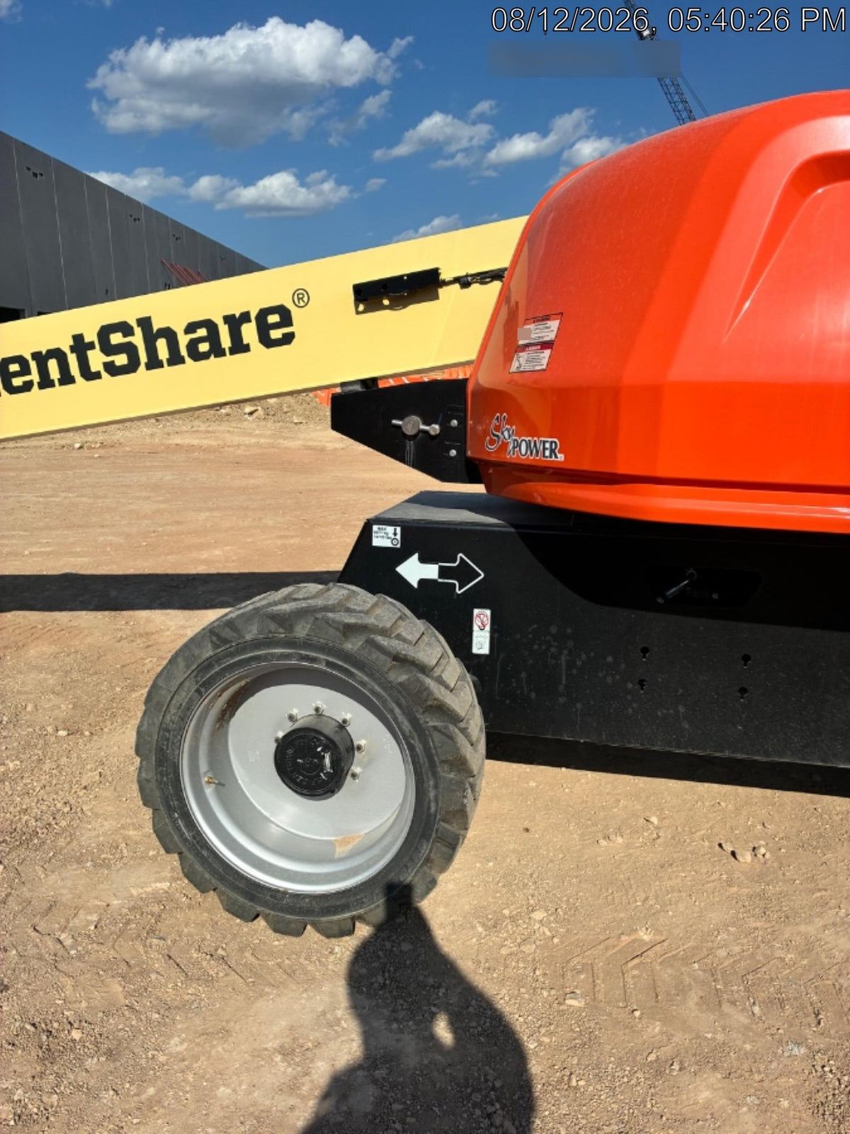 2025 JLG 660SJ