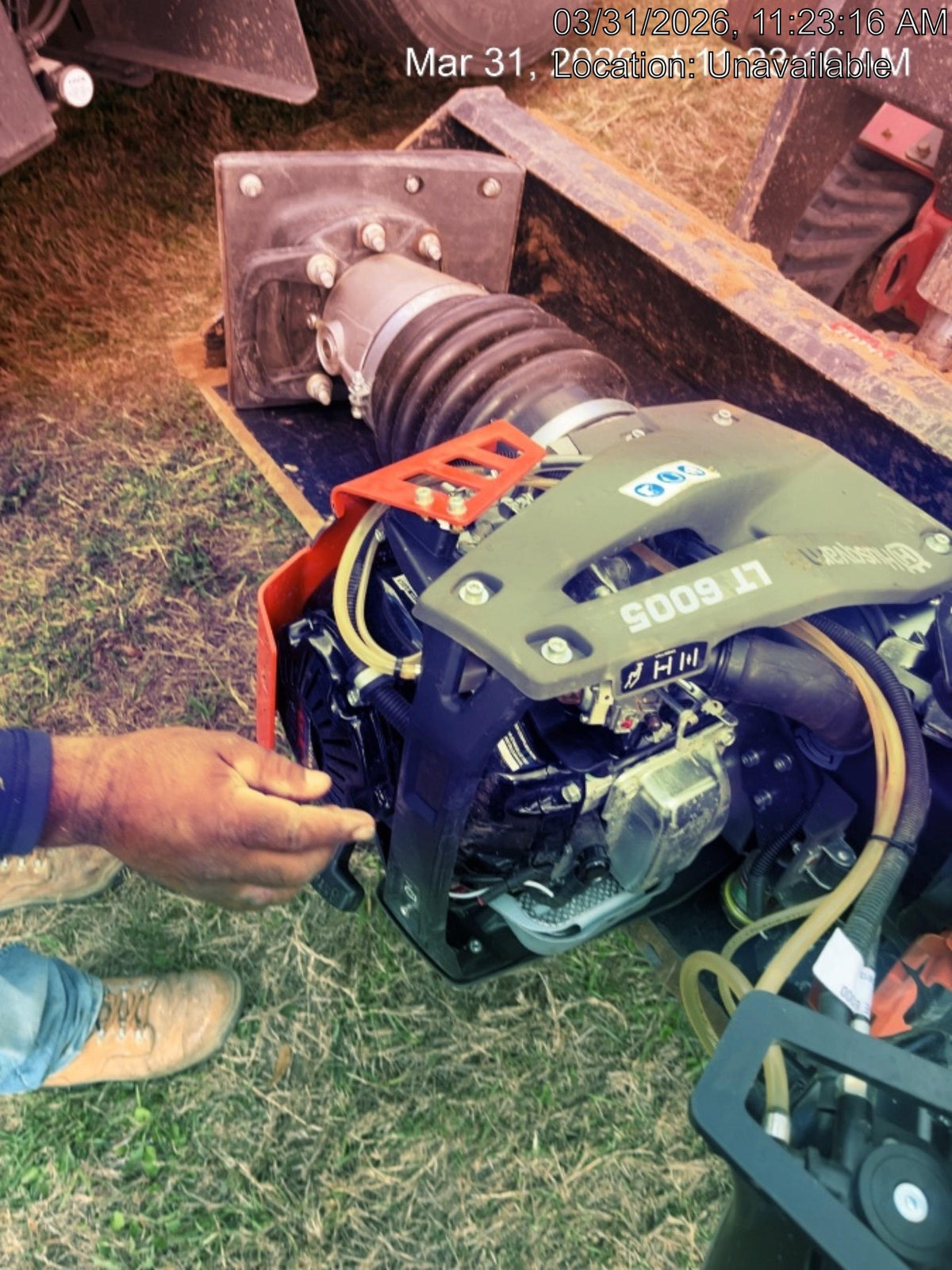 2024 HUSQVARNA LT6005