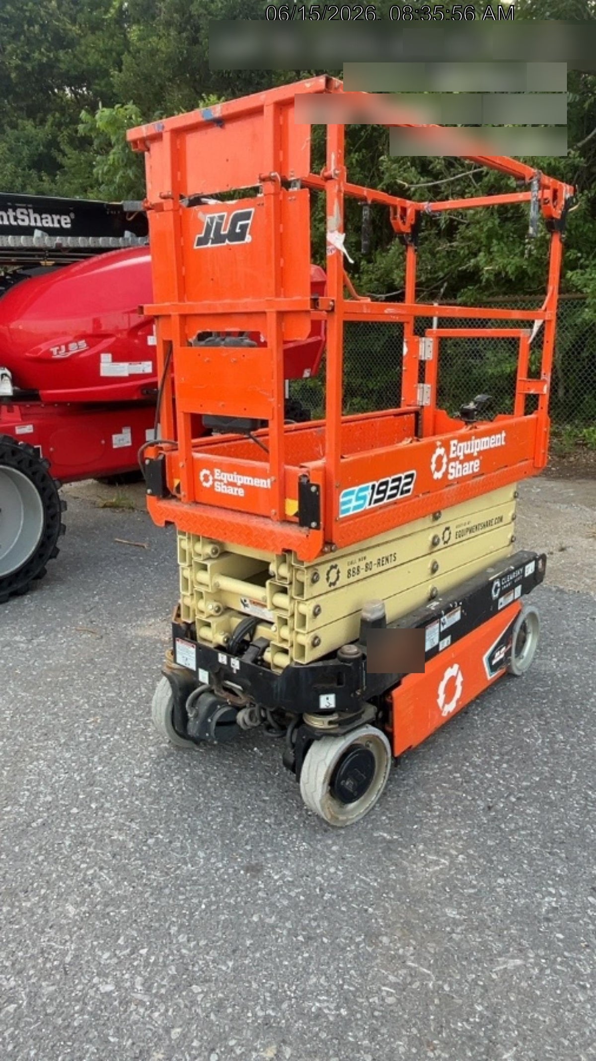 2024 JLG ES1932