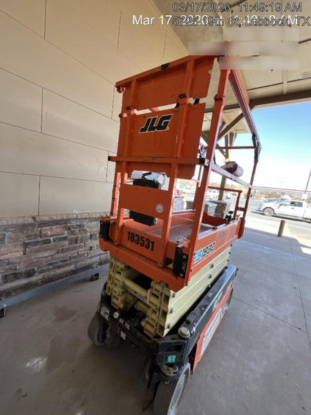 2021 JLG ES1932