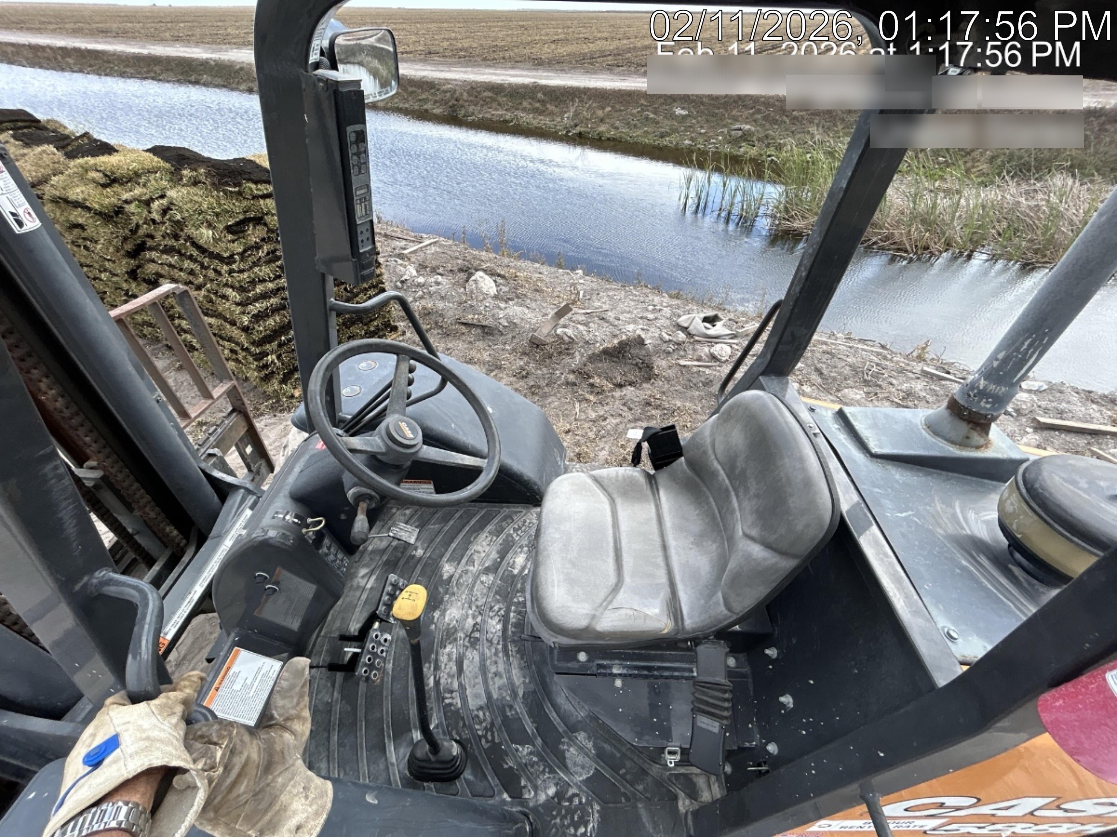 2023 CASE 588H