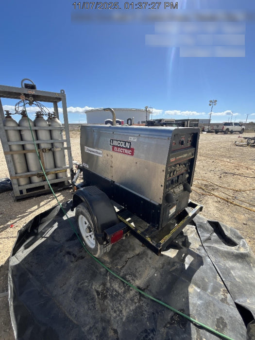 2019 Lincoln Electric Vantage 322 Welder Ready-Pak 3, Two wheel trailer, Fender and Light kit, Cable Rack
