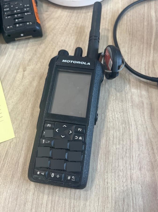 2023 MOTOROLA R7 DISPLAY